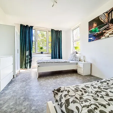 Flat4short * ドルマーゲン